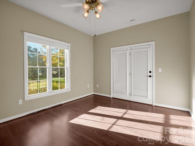 276 Cambridge Drive, Brevard, NC 28712