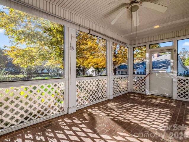 276 Cambridge Drive, Brevard, NC 28712