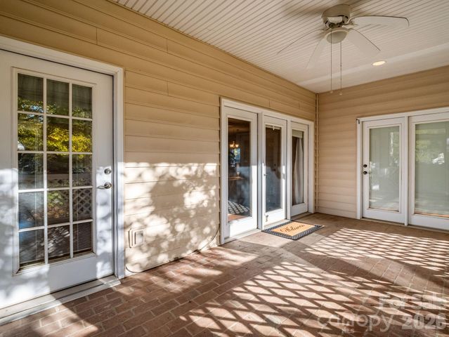 276 Cambridge Drive, Brevard, NC 28712