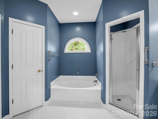 276 Cambridge Drive, Brevard, NC 28712