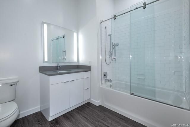 116 Searing Avenue PHN409, Mineola, NY 11501