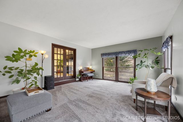 29W509 Point Oak Drive, Warrenville, IL 60555