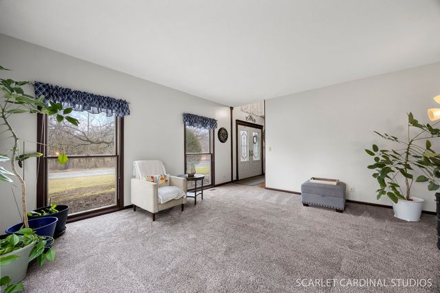 29W509 Point Oak Drive, Warrenville, IL 60555