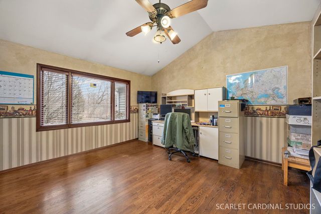 29W509 Point Oak Drive, Warrenville, IL 60555