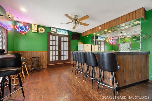 29W509 Point Oak Drive, Warrenville, IL 60555