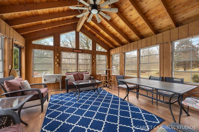 29W509 Point Oak Drive, Warrenville, IL 60555