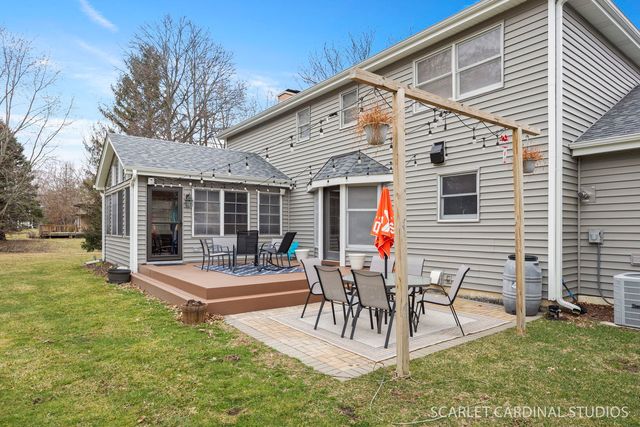 29W509 Point Oak Drive, Warrenville, IL 60555