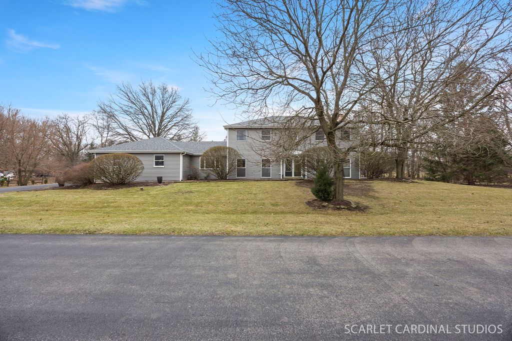 29W509 Point Oak Drive, Warrenville, IL 60555