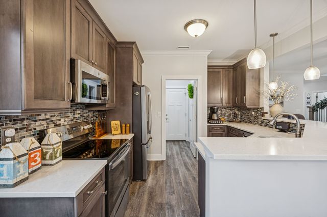 137 Campfire Ct, Winchester, TN 37398