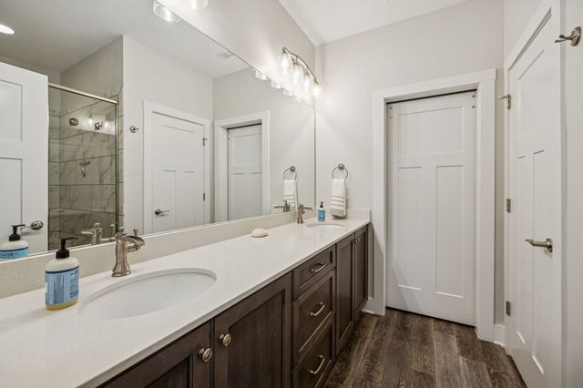 137 Campfire Ct, Winchester, TN 37398