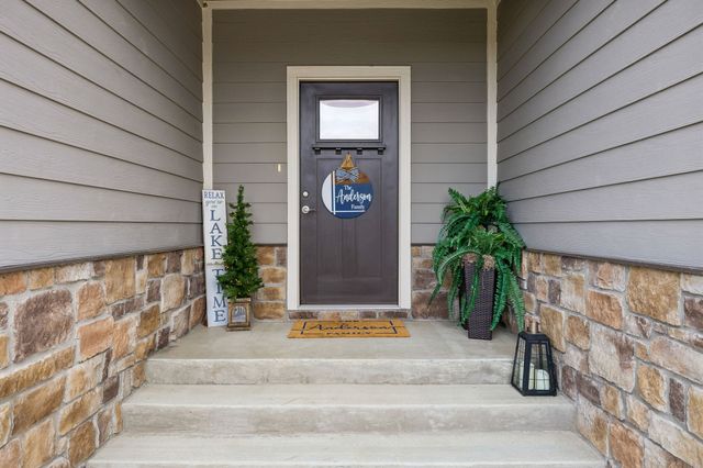 137 Campfire Ct, Winchester, TN 37398