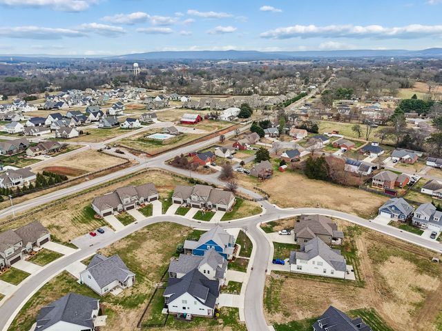 137 Campfire Ct, Winchester, TN 37398