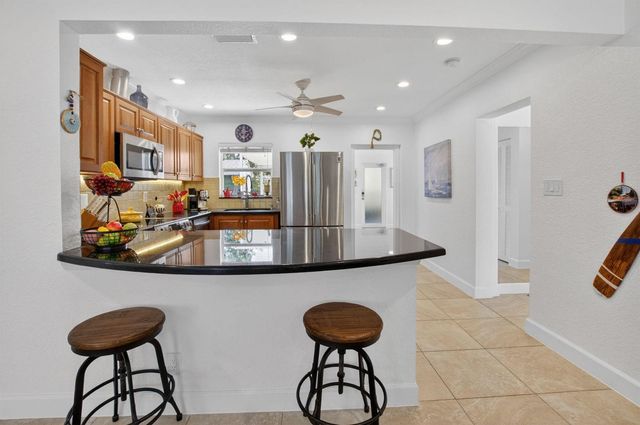 468 W Ocean Avenue, Boynton Beach, FL 33435