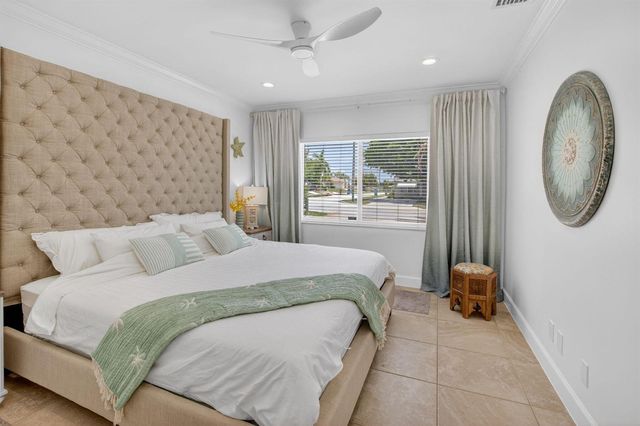 468 W Ocean Avenue, Boynton Beach, FL 33435