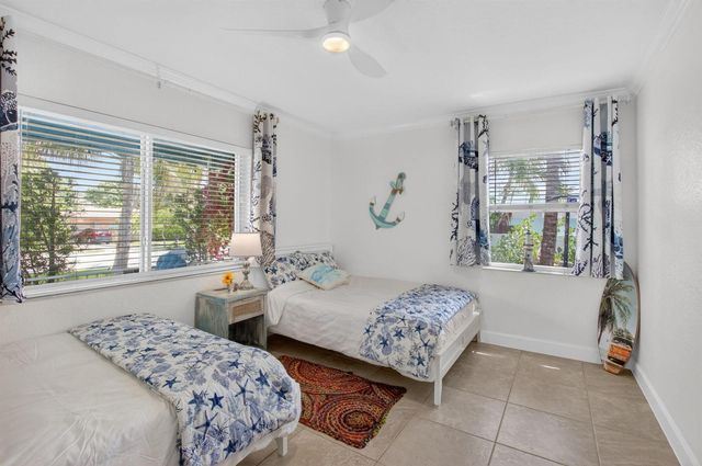 468 W Ocean Avenue, Boynton Beach, FL 33435