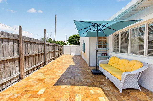 468 W Ocean Avenue, Boynton Beach, FL 33435
