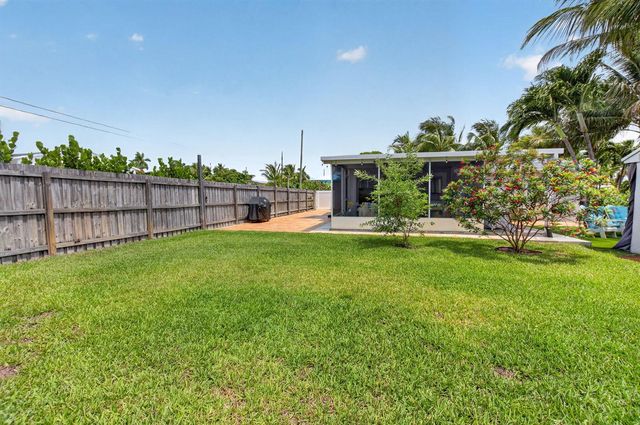 468 W Ocean Avenue, Boynton Beach, FL 33435