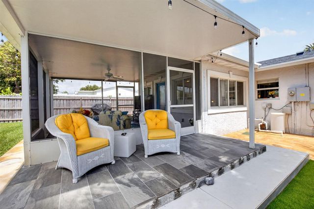 468 W Ocean Avenue, Boynton Beach, FL 33435