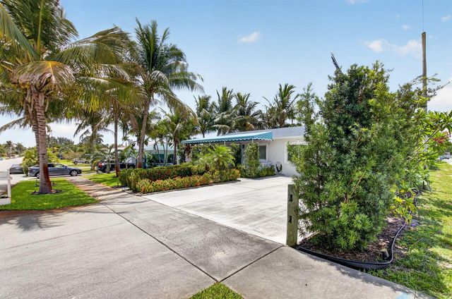 468 W Ocean Avenue, Boynton Beach, FL 33435