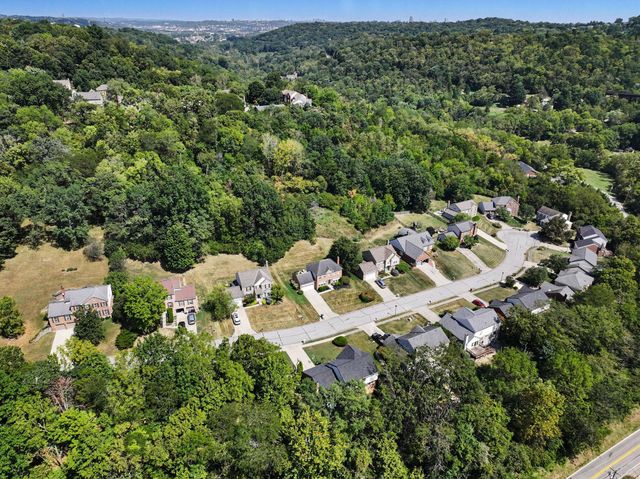1988 Crescent Terrace, Crescent Springs, KY 41017