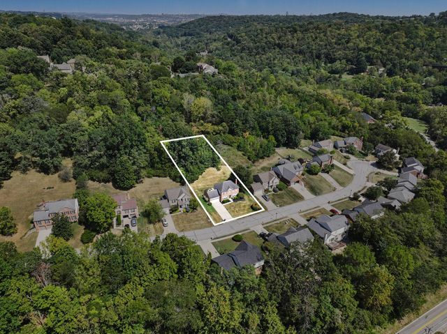 1988 Crescent Terrace, Crescent Springs, KY 41017