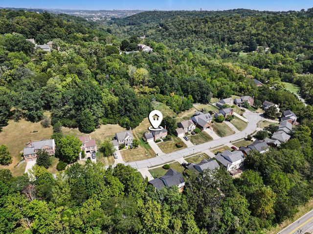 1988 Crescent Terrace, Crescent Springs, KY 41017