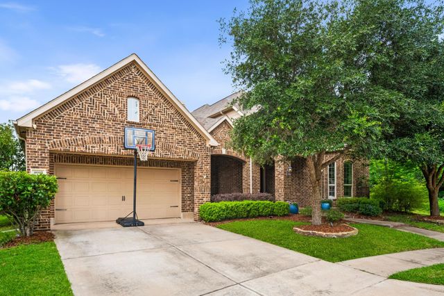 8935 Wandering Willow Drive, Richmond, TX 77406