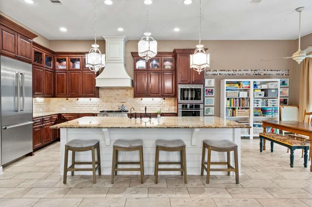 8935 Wandering Willow Drive, Richmond, TX 77406