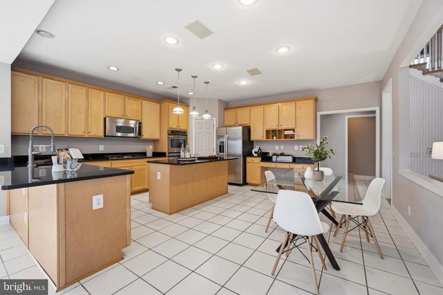 9566 MOUNTWOOD DR, Manassas, VA 20110