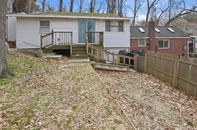 61 Sunburst Drive, Rocky Point, NY 11778