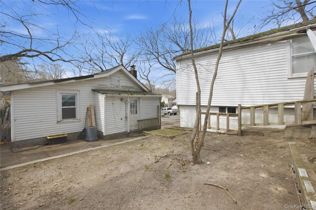 61 Sunburst Drive, Rocky Point, NY 11778