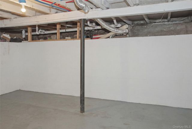 61 Sunburst Drive, Rocky Point, NY 11778