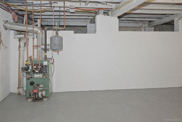 61 Sunburst Drive, Rocky Point, NY 11778