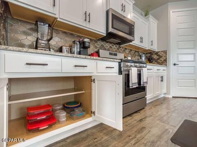 1130 Gaitan Drive, Horizon City, TX 79928