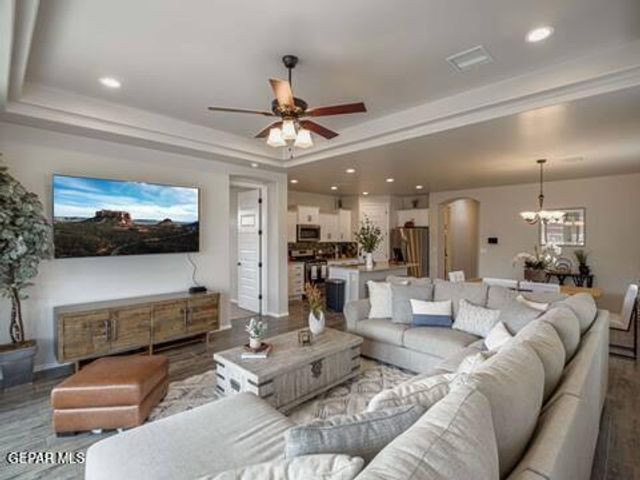 1130 Gaitan Drive, Horizon City, TX 79928