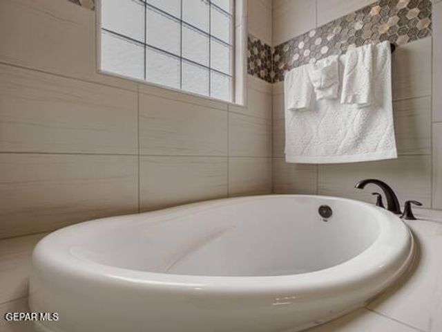 1130 Gaitan Drive, Horizon City, TX 79928