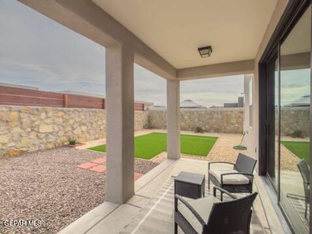 1130 Gaitan Drive, Horizon City, TX 79928