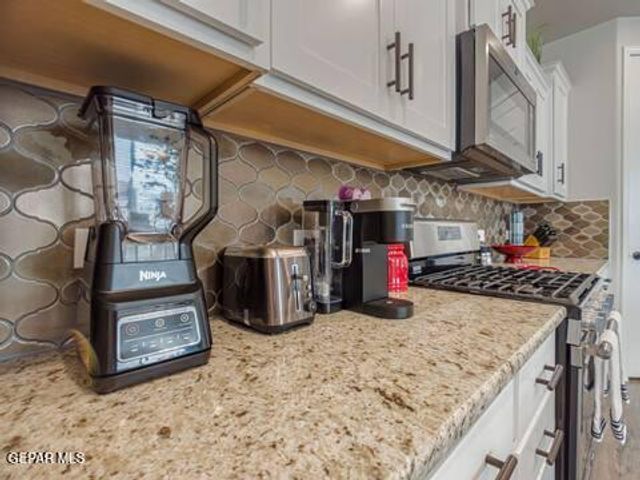 1130 Gaitan Drive, Horizon City, TX 79928