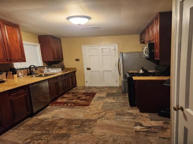 2150 VOLLINTINE AVE, Memphis, TN 38108