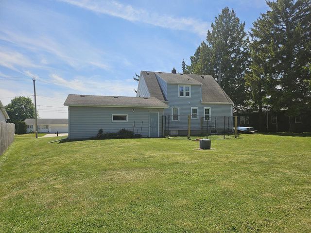 4428 Menasha AVENUE, Manitowoc, WI 54220