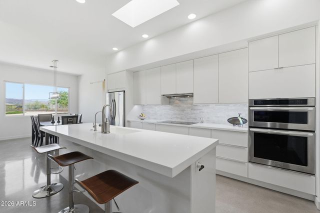 39029 N Courage Court, Anthem, AZ 85086