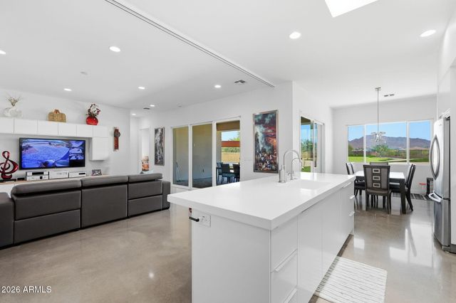 39029 N Courage Court, Anthem, AZ 85086