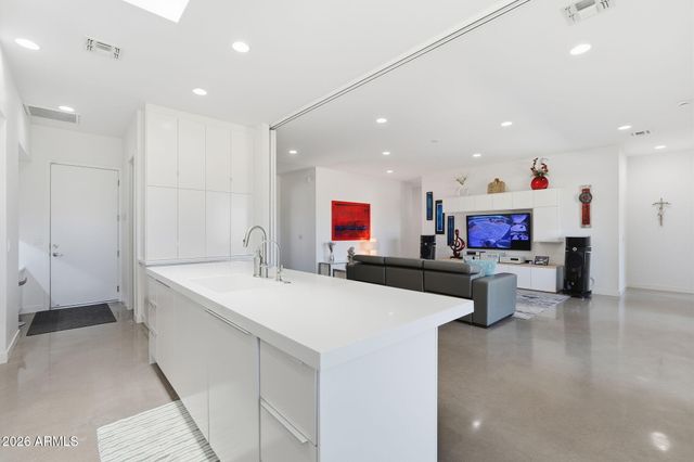 39029 N Courage Court, Anthem, AZ 85086