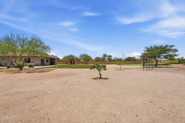 39029 N Courage Court, Anthem, AZ 85086