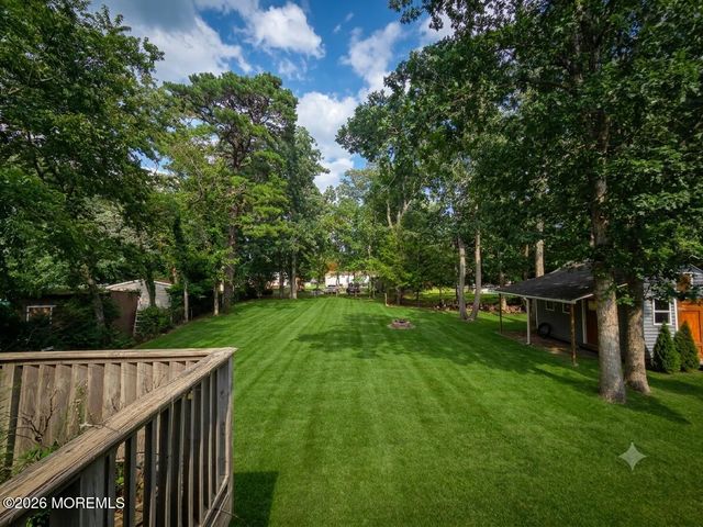 23 Partridge Lane, Bayville, NJ 08721