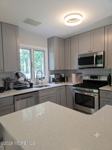 23 Partridge Lane, Bayville, NJ 08721