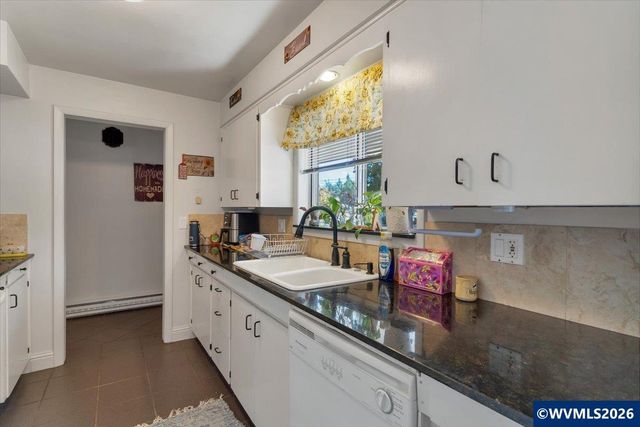 436 High St N, Monmouth, OR 97361