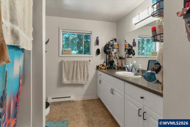 436 High St N, Monmouth, OR 97361
