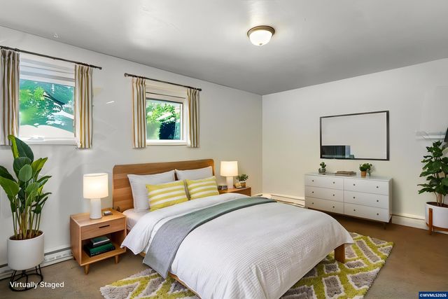 436 High St N, Monmouth, OR 97361