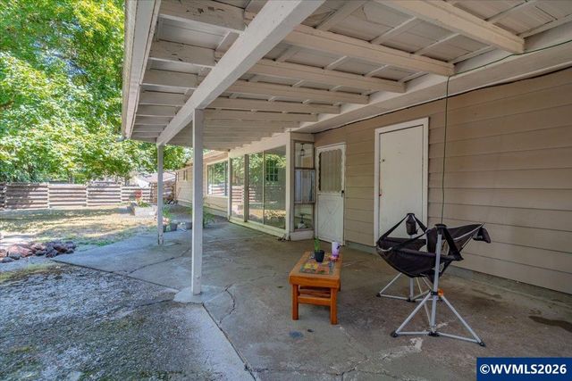 436 High St N, Monmouth, OR 97361